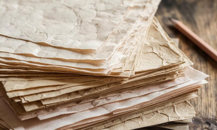 stworz-wasny-papier-czerpany-krok-po-kroku-do-rzemieslniczeg
